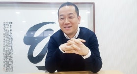 ‘스마트룩스’ 성공 이어갈 의사들과 또 다시 동행