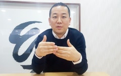 ‘스마트룩스’ 성공 이어갈 의사들과 또 다시 동행