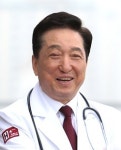 H+양지병원 김철수 이사장, 탈북학생 지원사업 확대