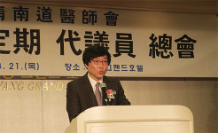 충남의사회장 보여주기식 투쟁 대신 실속 챙겨달라