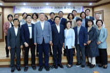 정신병원 퇴원 후 기억 지웠다…강제 목욕 당하는 심정