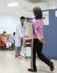 당뇨병 환자 낙상 위험 주의보...근육량 낮아지면 보행 영향