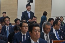 자한당이 심평원과 친한거냐...국회의원들 튀는 발언 눈길