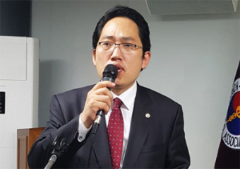 최대집 의협회장, 보건의료단체장 공개접종 거부