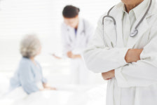 대답 없는 공중보건장학제도…경남지역 추가해 재공고