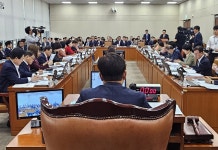 복지위원들 속빈 강정 의대증원 발표…총선용 꼼수 맹공