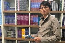 수의사가 직접 수의학 전문서적 들여오는 `OKVET` 이상돈 대표