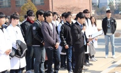   강원대 수의대, 동물 희생 기리며 신입 본과생 맞이  