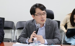   ˝동물복지 축산으로 전환하고 싶어도 너무 까다롭다˝  