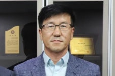 [기고] 수의사여, 힘없음에 분노할 자격이 있는가 ／ 이승진