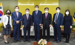 부산 경상대 동물병원 설립에 민·관 공감대 `수의대 신설은 없다`