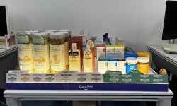 좋은 펫케어 제품, 동물병원에서 판매되게 해야죠 케어펫의 두 수의사를 만나다