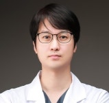[칼럼] 나는 왜 작가가 되었을까? 진료실 너머의 나를 찾아서 : 박근필①