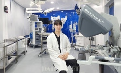 국내 동물병원 최초 다빈치 로봇 도입한 일산동물의료원