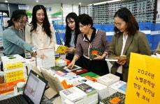 [포토]광주 서구, 정오의 책방 운영