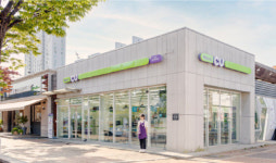 3분기 실적발표 앞둔 GS25•CU⋯ 편의점 왕좌 주인은?