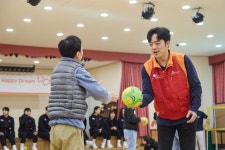 SK엔무브, 발달장애 아동 대상 핸드볼 교실 진행
