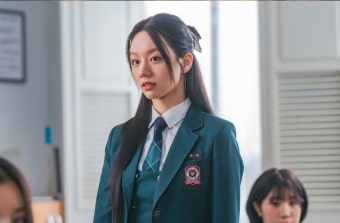 ‘선의의 경쟁’ 이혜리, 재력+미모 갖춘 천재 여고생 변신