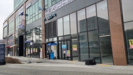 [르포] 텅텅 빈 지식산업센터 상가 ‘초토화’