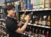 “6월엔 위스키지”…CU, 주류 성수기 맞아 41% 할인 돌입