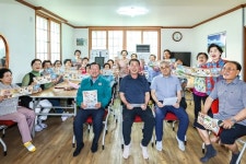 조근제 함안군수, 폭염 속 군민 안전 위한 무더위쉼터 점검