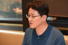 [비바100] “침체 늪에 빠진 지식산업센터, 전문 투자자 시장 진입 막고 기업 맞춤형 지원사업 늘려야”