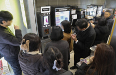 이마트24SMART 웅촌구도일주유소점 | [가보니] “CU•GS25 양강구도 깬다”… 이마트24 플래그십스토어 ‘트렌드랩 성수점’