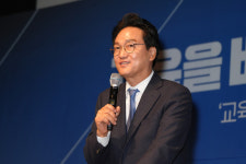안민석 경기도교육감 예비후보, 임태희 교육감 선거연령 16세 하향 반대 발언 강하게 비판