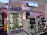 [가보니] 토핑에 크림도 올려봤씨유… CU, ‘디저트파크’ 열고 특화 매장 시험