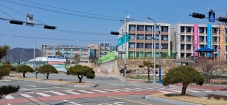 대구시 군위군, 군위중학교…통합으로 교육 혁신의 길을 열다