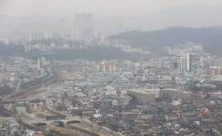 봄의 불청객 뿌연 전주