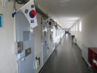 군산교도소, 태극기 달기 운동 전개