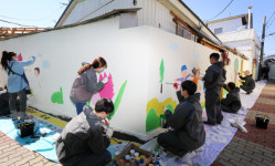 새 옷 입는 전주 노송동 담장