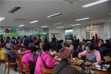 장수로타리클럽 사랑의 자장면 나누기 행사 가져