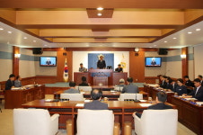 장수초교 학생, 장수군의회 임시회 방청