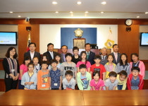 장수초교 학생, 장수군의회 임시회 방청