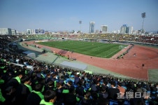 전주종합경기장, 관리비용만 1억 VS 축구발전에 필요