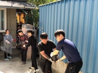 익산시 마동지역 학생들, 관내 어르신들에게 사랑의 연탄 전달
