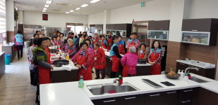 저소득층 어르신들과 『내 고장 효 나들이 행사』 진행