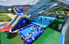 [포토뉴스] 장수군, 누리파크 무료 여름물놀이장 개장