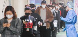 전북 전주 선별진료소 여전히 분주... PCR 더 신뢰, 무료
