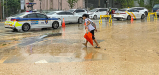 [전북] 흙탕물 범벅이 된 견훤로