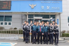 익산경찰서장, 지구대 격려 방문·업무 유공 경찰관 표창장 수여