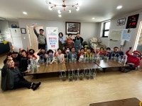 어르신들에게 반려식물 친구 만들어 드려요