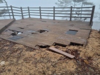 익산시민들에게 사랑받는 함라산 둘레길 시설관리 방치 빈축