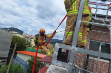 장수소방서, 고립소방관 비상탈출기법 훈련 실시