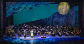 세계를 향해 전통음악을 아르누보 Ⅱ 공연