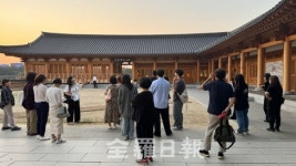 가을밤 떠나는 전주 도서관 여행