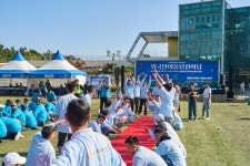 HD현대중공업 외국인 노동자들, 오늘만 같아라.