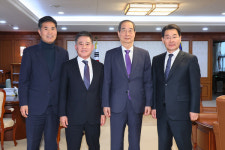 정성주 김제시장-이원택 국회의원-권익현 부안군수, 새만금 사업 건의 등 지역상생 행보 총력